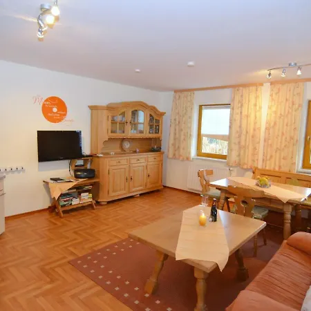 Flat With Swimming Pool In Prackenbach